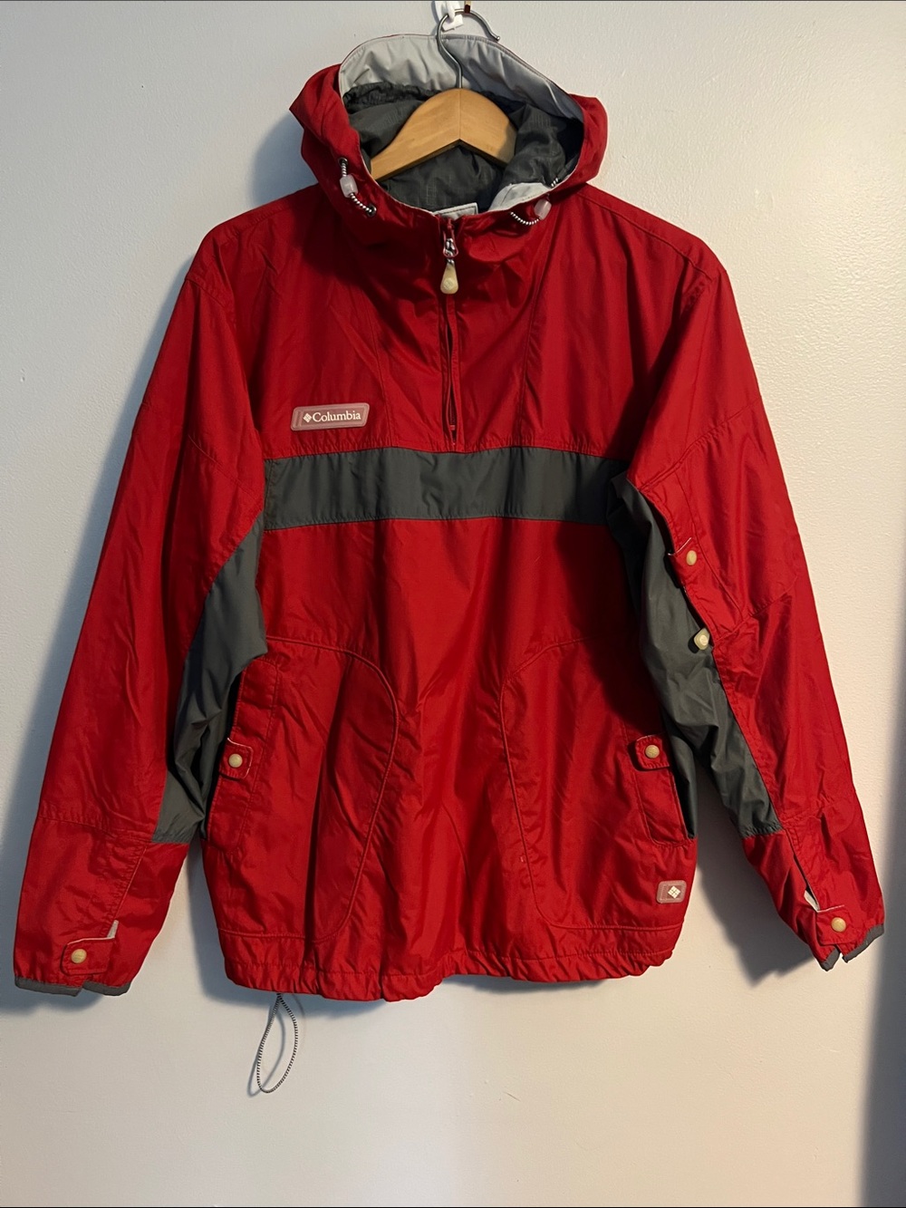 Columbia Men’s Red and Gray pull-over Hooded Jacket, sz Med
